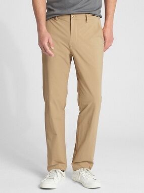 EUC GapFit Drive Men's Khaki Pants